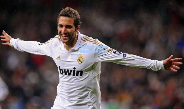 中国游泳队闪耀世锦赛，张雨霏斩获两金创历史