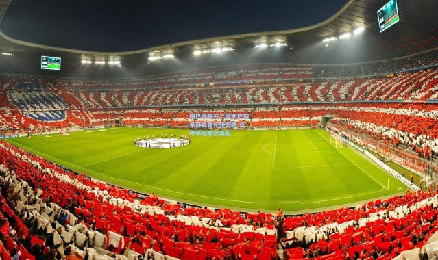 姆巴佩梅开二度助巴黎圣日耳曼逆转取胜 法甲争冠悬念再起